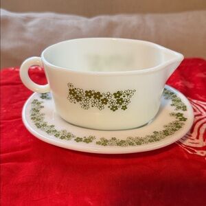 Pyrex Corelle Crazy Daisy Spring Blossom Gravy Boat & Under Plate Set
